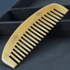 Curved Shape Of Natural Sandalwood Comb